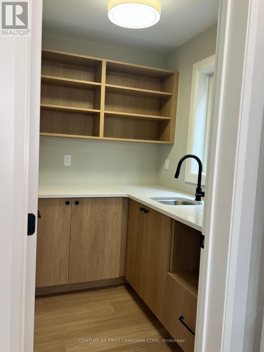 107 Sheldabren Street, North Middlesex, Ontario  N0M 1A0 - Photo 14 - X13061556