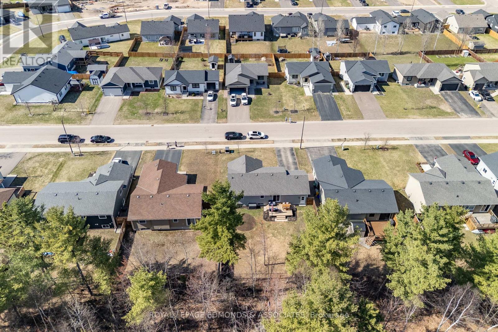 45 Dustin Drive, Petawawa, Ontario  K8H 0G3 - Photo 49 - X13061522