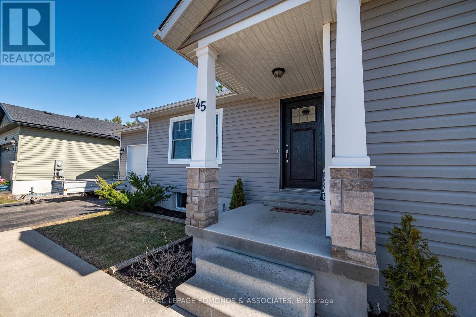 45 Dustin Drive, Petawawa, Ontario  K8H 0G3 - Photo 5 - X13061522