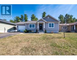 45 DUSTIN DRIVE, Petawawa, Ontario