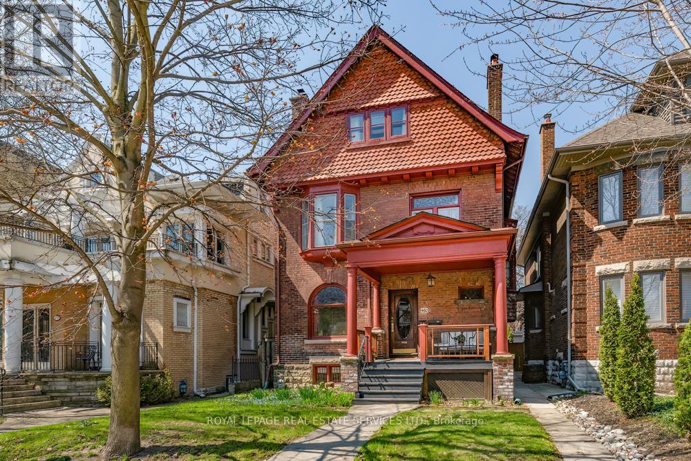 460 PALMERSTON BOULEVARD, Toronto, Ontario
