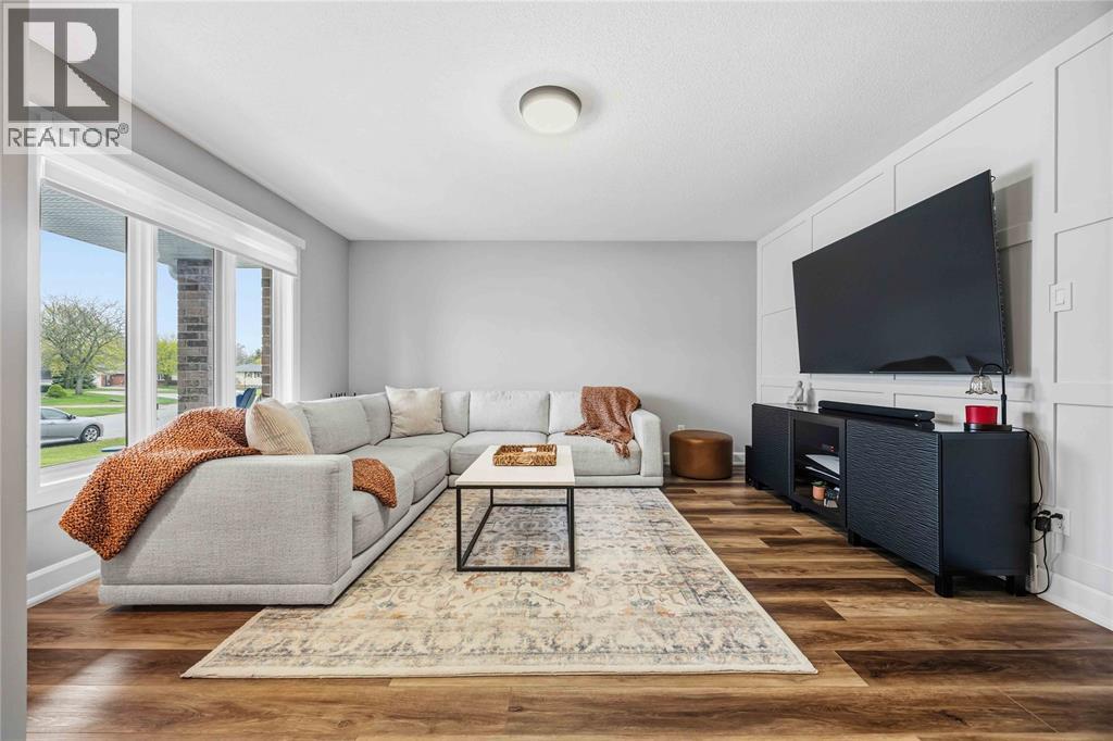 581 Scenic Drive, Warwick-Watford, Ontario  N0M 2S0 - Photo 5 - 26009389