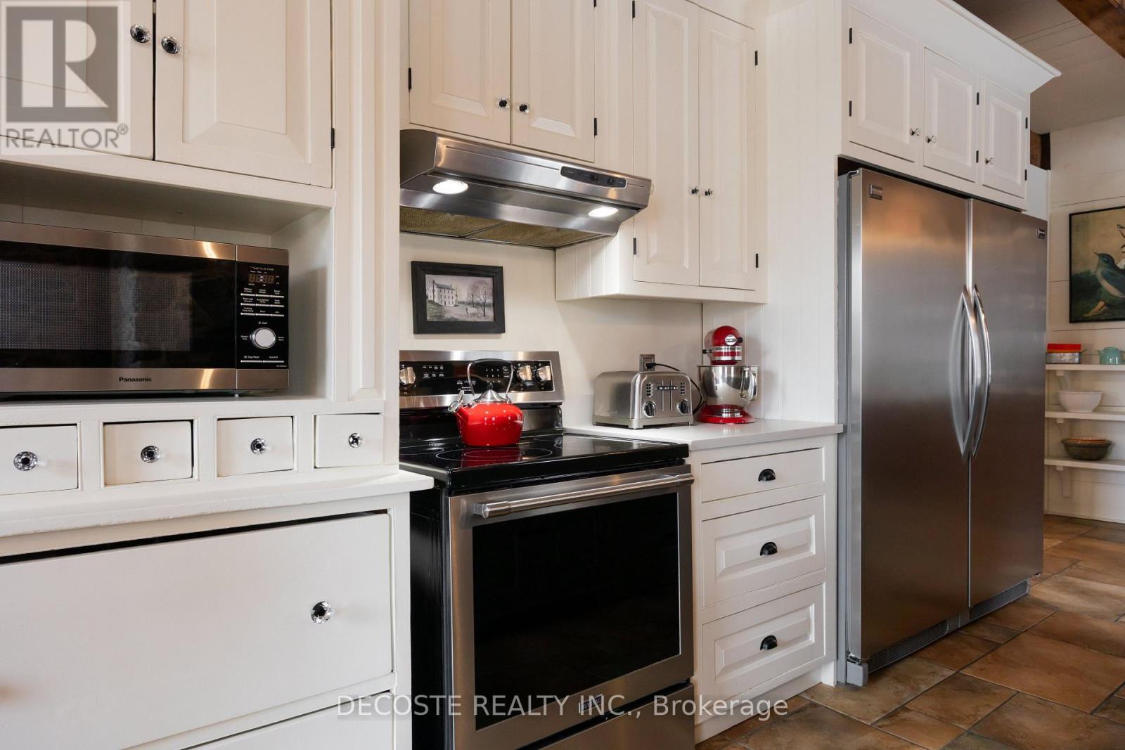 21831 Conc 2 Road, South Glengarry, Ontario  K0C 1E0 - Photo 6 - X12818030