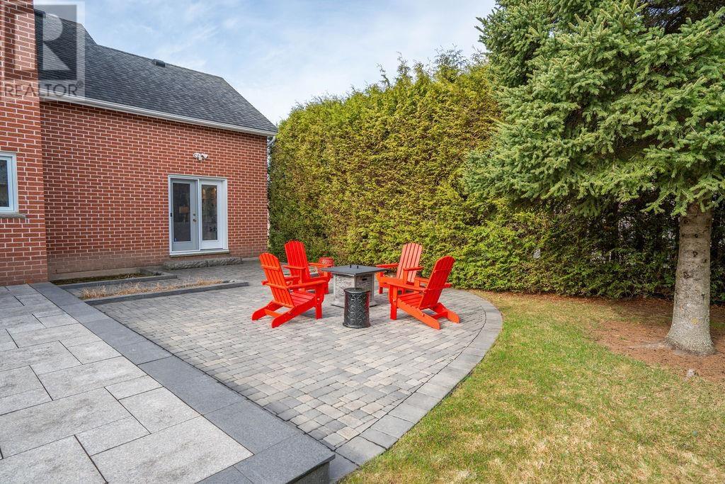 9 Alworth Pl, Sault Ste. Marie, Ontario  P6B 5W5 - Photo 10 - SM260818