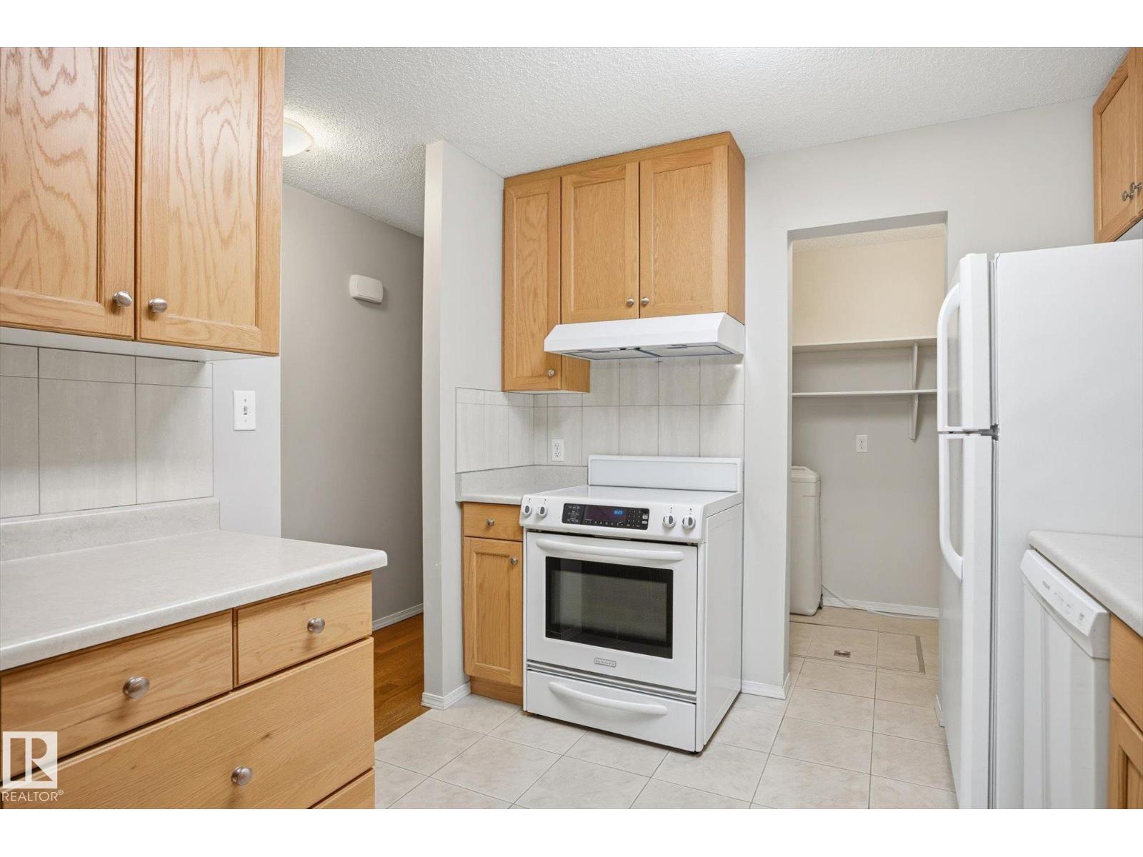 238 Surrey Gardens Gd Nw, Edmonton, Alberta  T5T 1Z3 - Photo 12 - E4484794