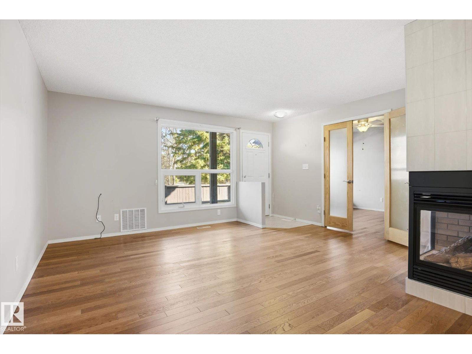 238 Surrey Gardens Gd Nw, Edmonton, Alberta  T5T 1Z3 - Photo 6 - E4484794