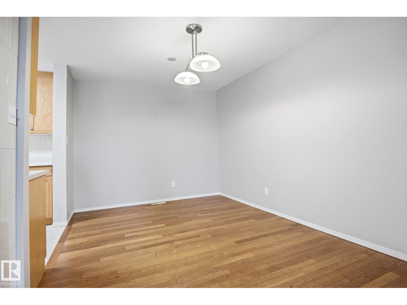 238 Surrey Gardens Gd Nw, Edmonton, Alberta  T5T 1Z3 - Photo 9 - E4484794