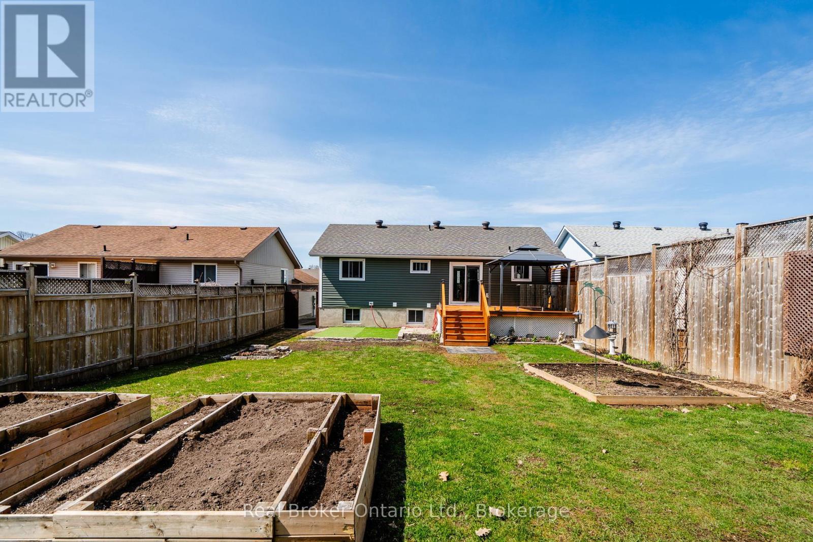 44 Byrnes Crescent, Penetanguishene, Ontario  L9M 1V9 - Photo 27 - S12819594