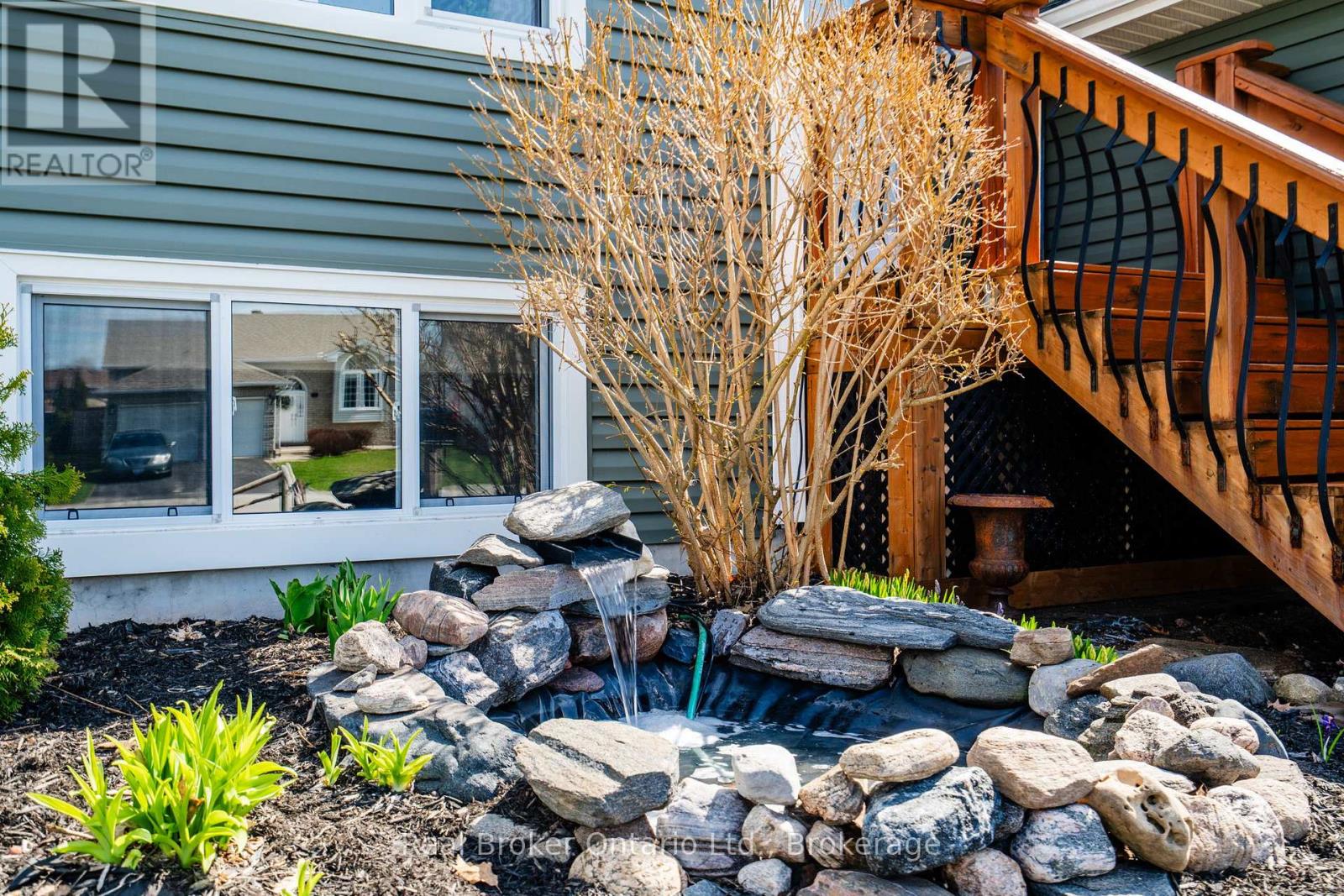 44 Byrnes Crescent, Penetanguishene, Ontario  L9M 1V9 - Photo 4 - S12819594