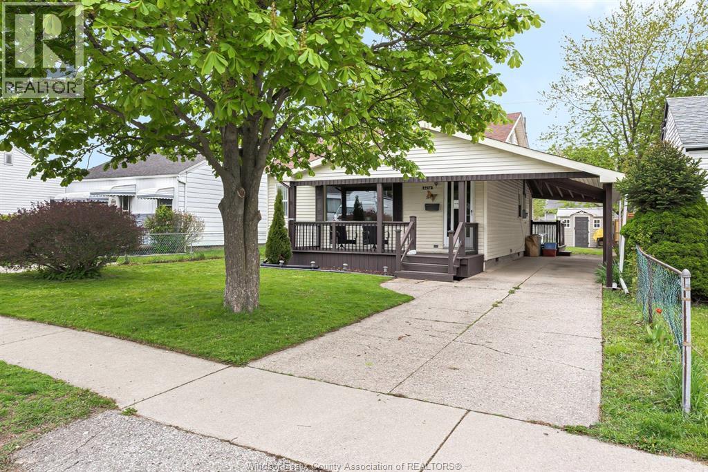 2278 Marentette Avenue, Windsor, Ontario  N8W 2C1 - Photo 2 - 26009640