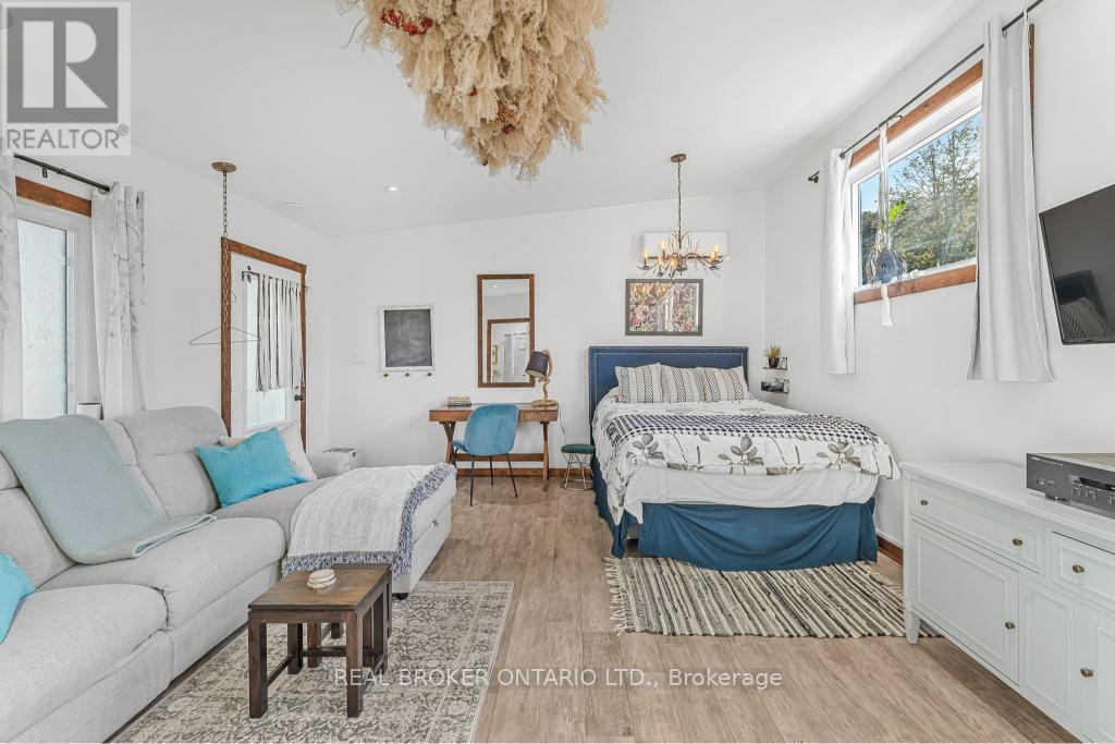 24 Robinson Street S, Grimsby, Ontario  L3M 3C4 - Photo 38 - X13061700