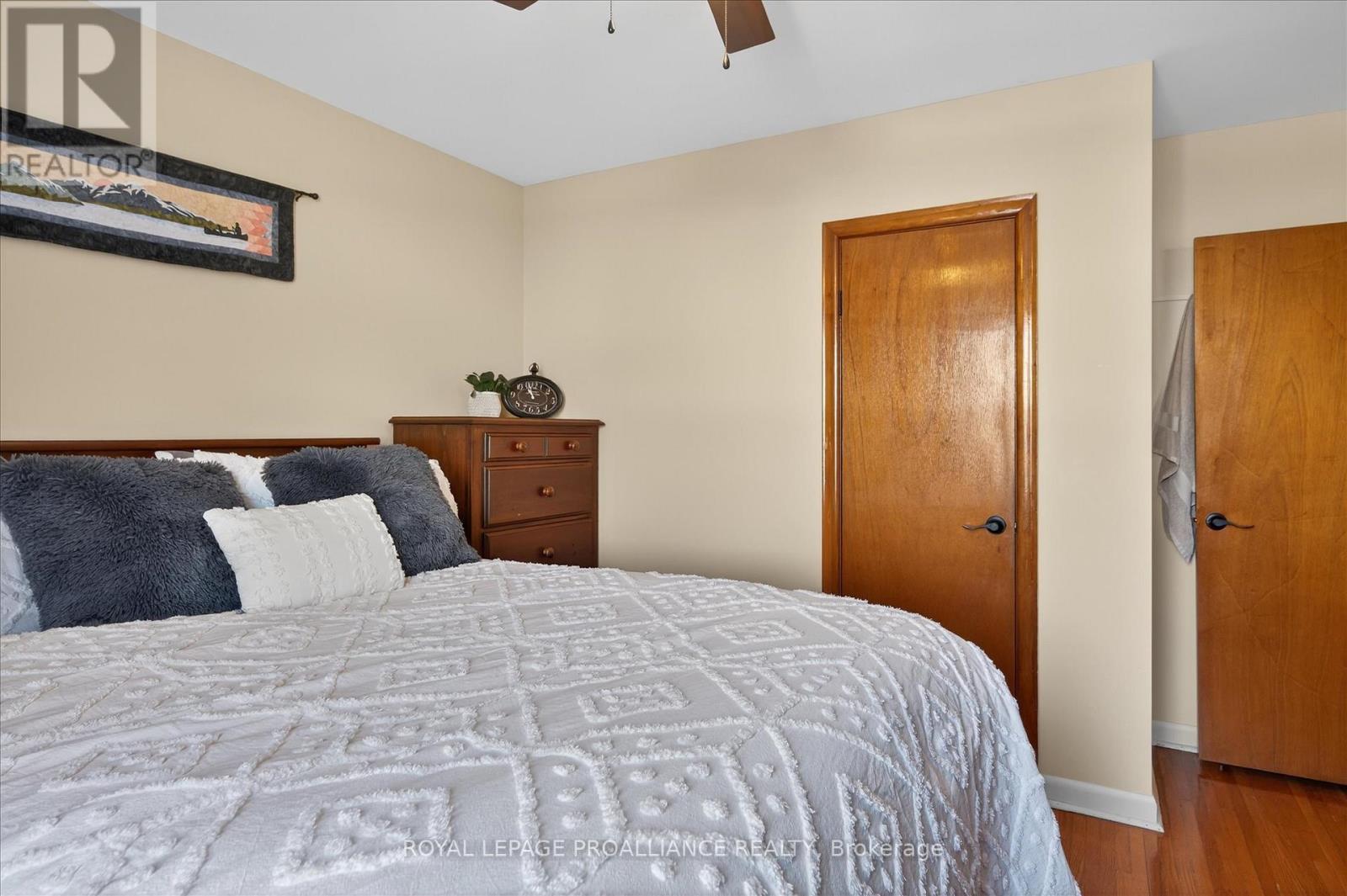 260 Bellevue Street, Peterborough, Ontario  K9H 5E5 - Photo 17 - X12735358