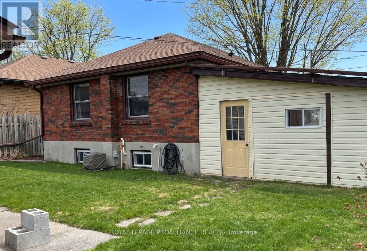 260 Bellevue Street, Peterborough, Ontario  K9H 5E5 - Photo 40 - X12735358