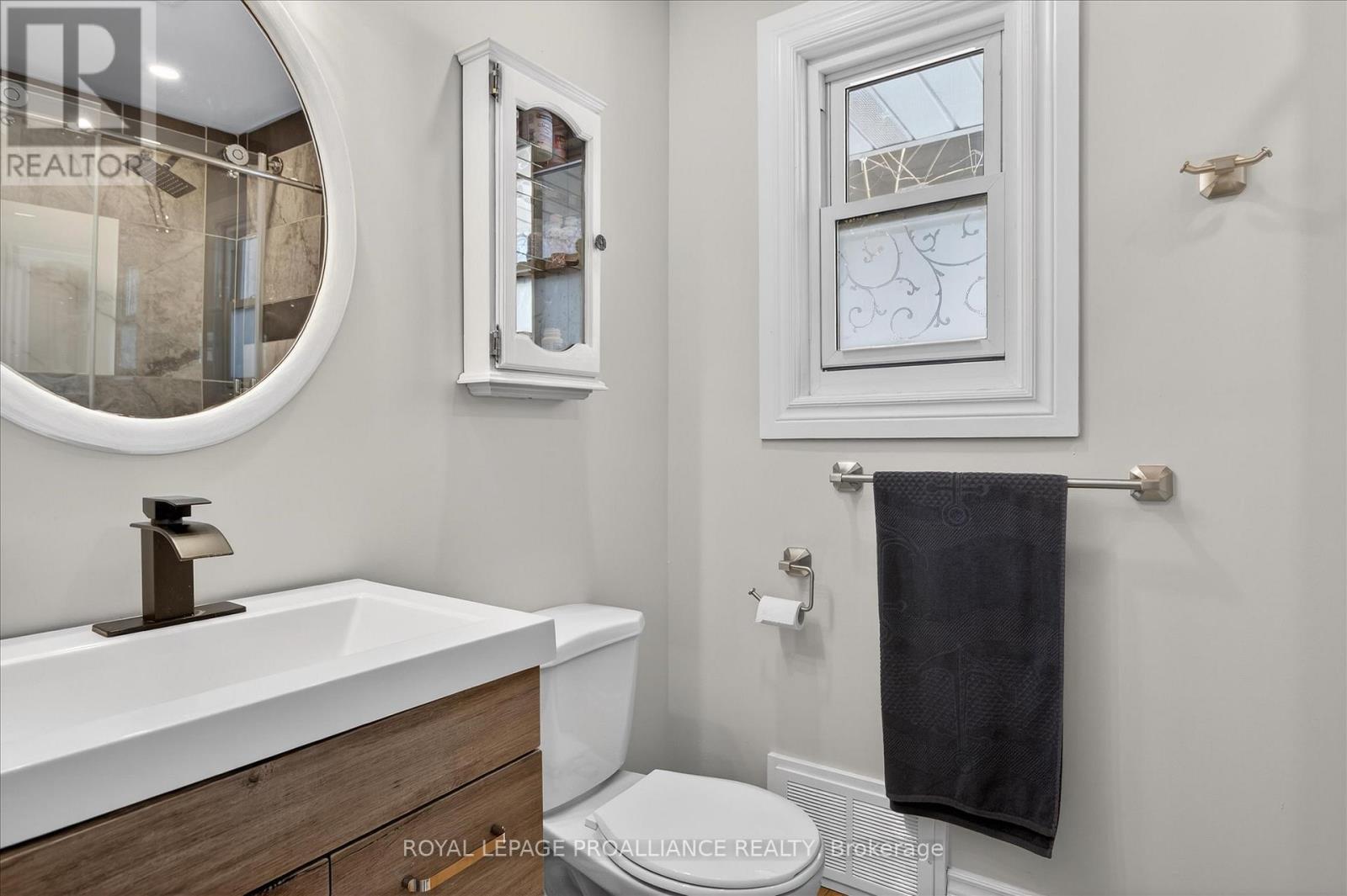 960 Weller Street N, Peterborough, Ontario  K9J 4Y2 - Photo 17 - X12838398