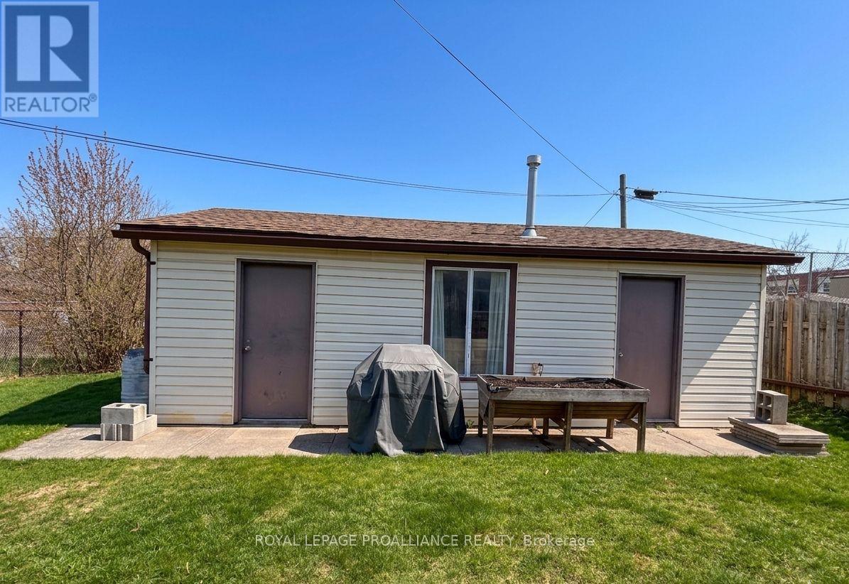 260 Bellevue Street, Peterborough, Ontario  K9H 5E5 - Photo 41 - X12735358