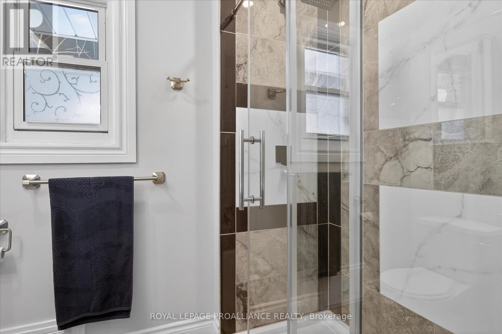 960 Weller Street N, Peterborough, Ontario  K9J 4Y2 - Photo 18 - X12838398