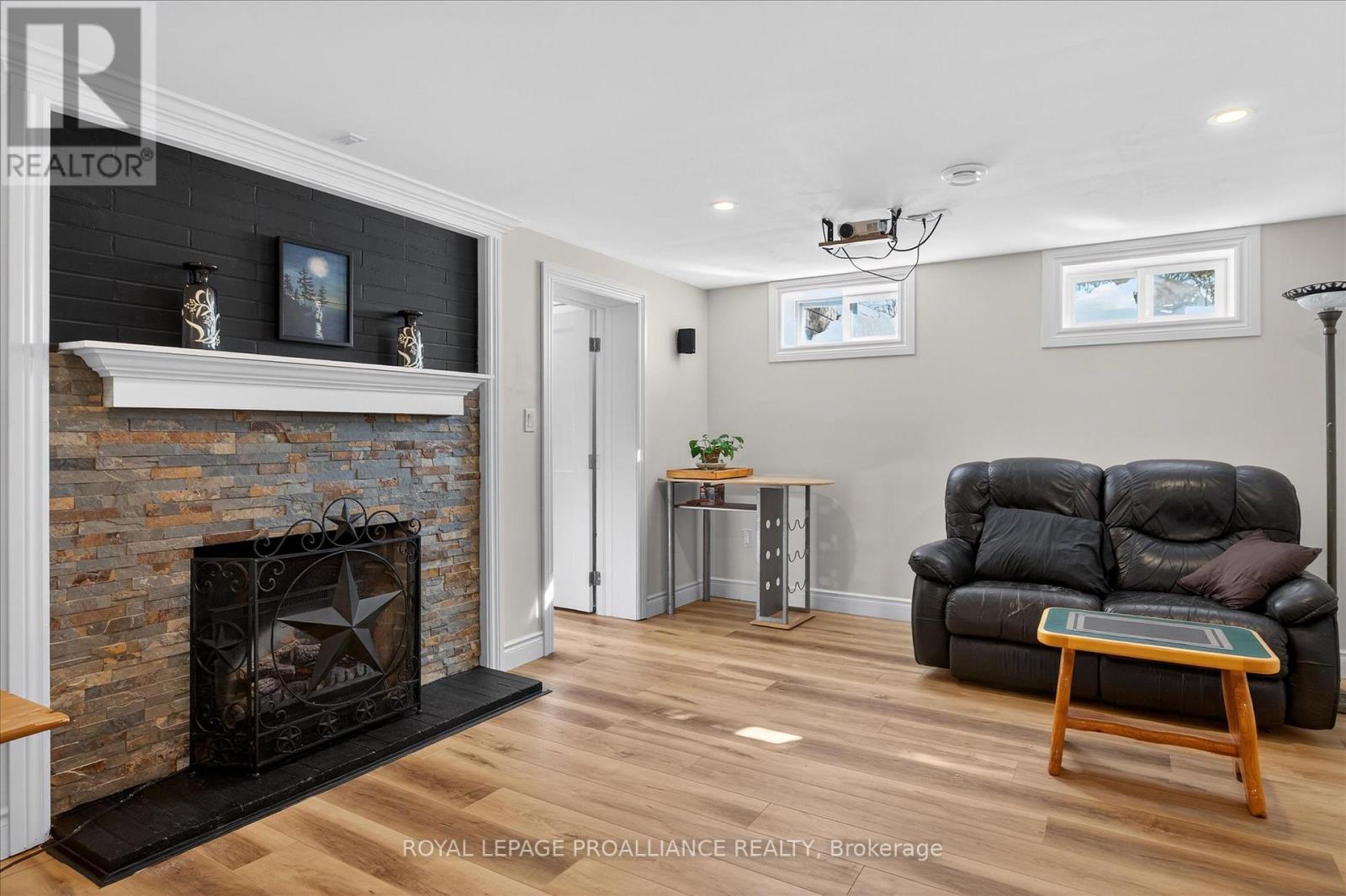 960 Weller Street N, Peterborough, Ontario  K9J 4Y2 - Photo 37 - X12838398