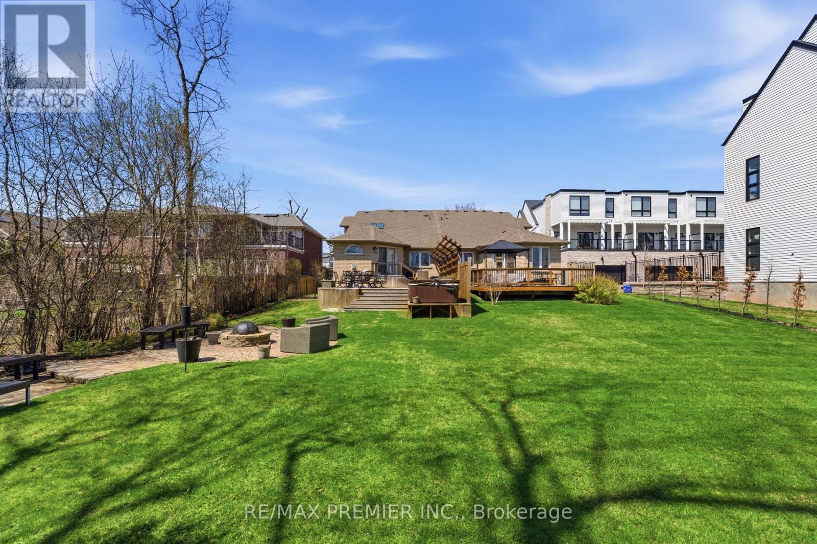 2304 Sovereign Street, Oakville, Ontario  L6L 1L6 - Photo 33 - W13043594