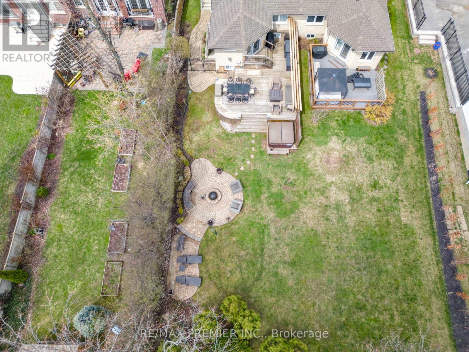 2304 Sovereign Street, Oakville, Ontario  L6L 1L6 - Photo 41 - W13043594