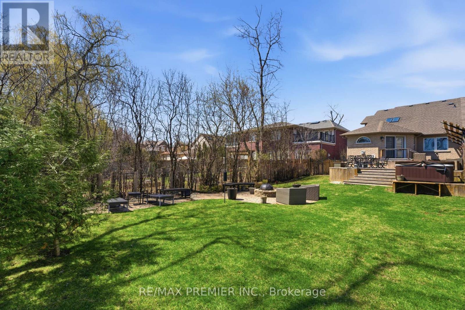 2304 Sovereign Street, Oakville, Ontario  L6L 1L6 - Photo 34 - W13043594