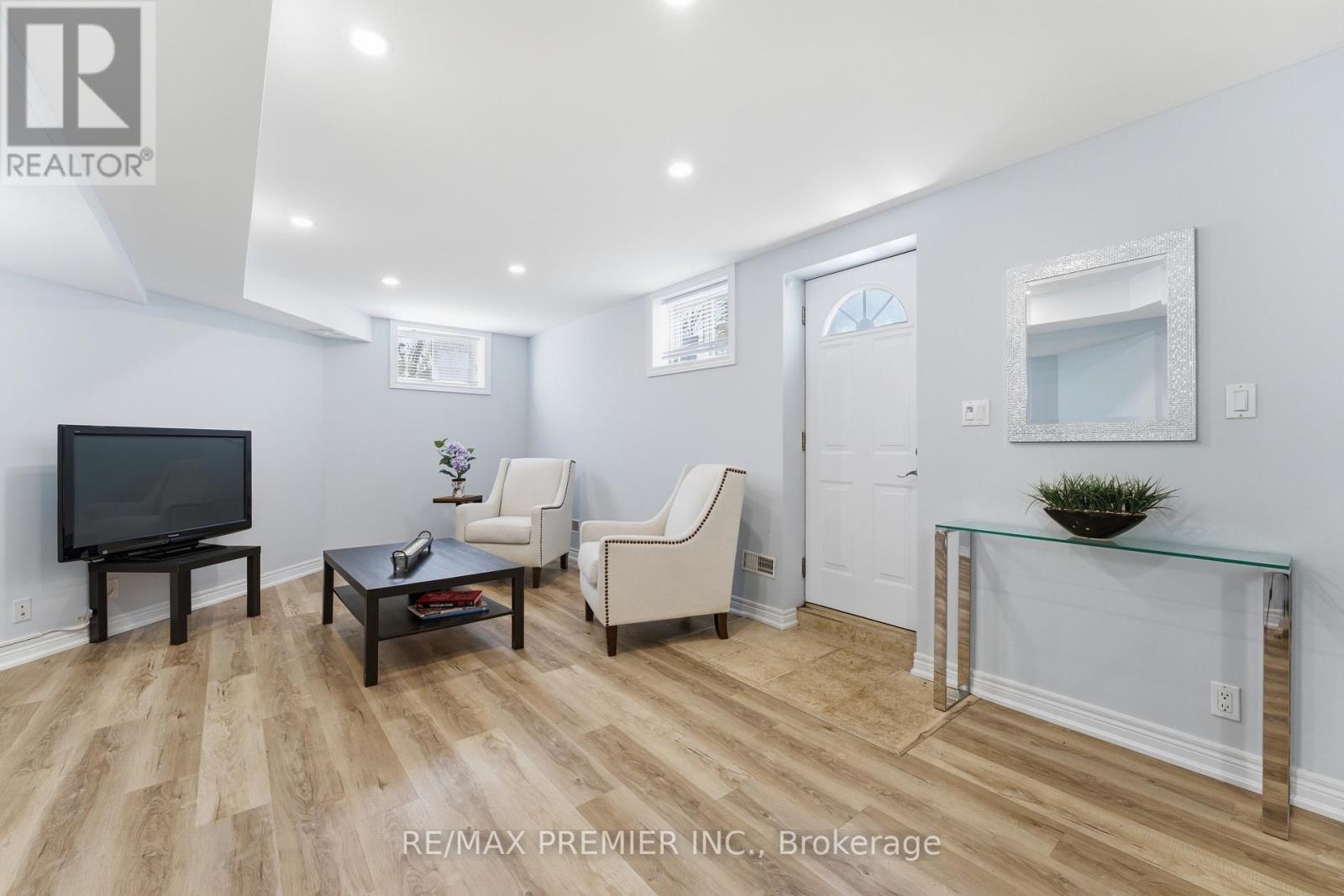 2304 Sovereign Street, Oakville, Ontario  L6L 1L6 - Photo 26 - W13043594