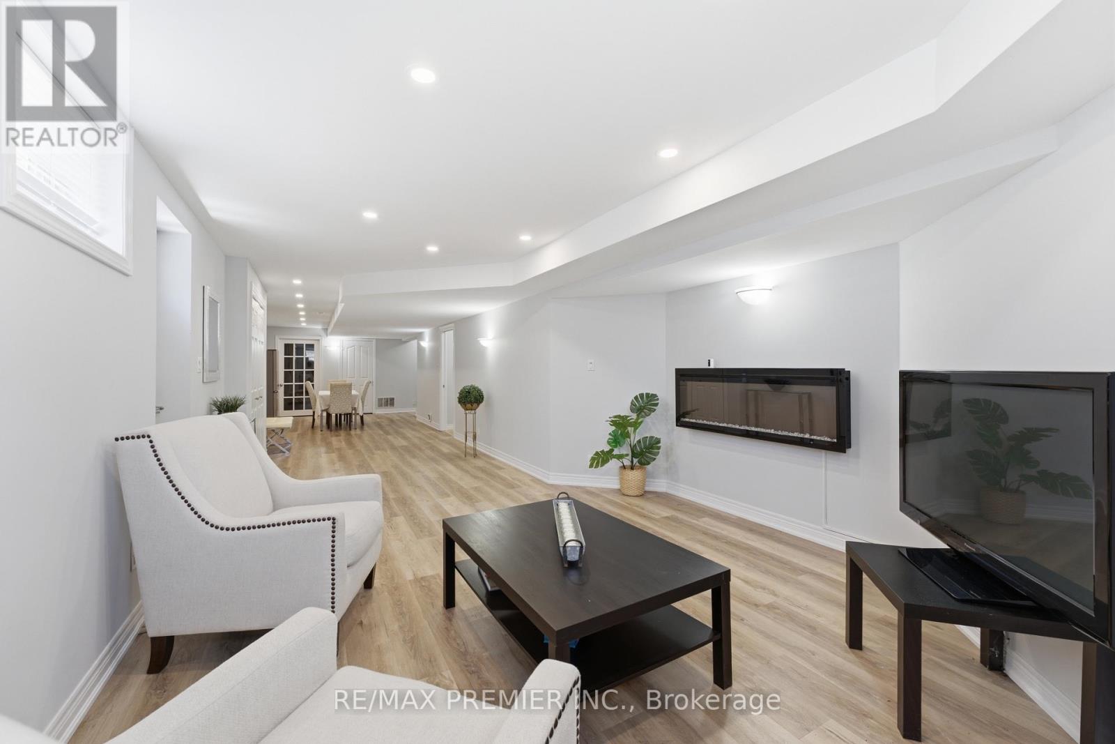 2304 Sovereign Street, Oakville, Ontario  L6L 1L6 - Photo 27 - W13043594