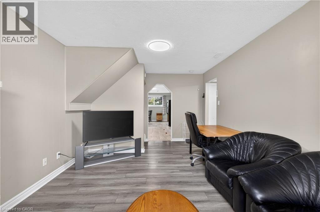9 Sanderson Drive, Guelph, Ontario  N1H 6T7 - Photo 27 - 40825237