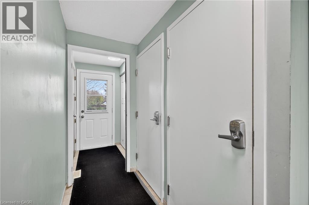 9 Sanderson Drive, Guelph, Ontario  N1H 6T7 - Photo 7 - 40825237
