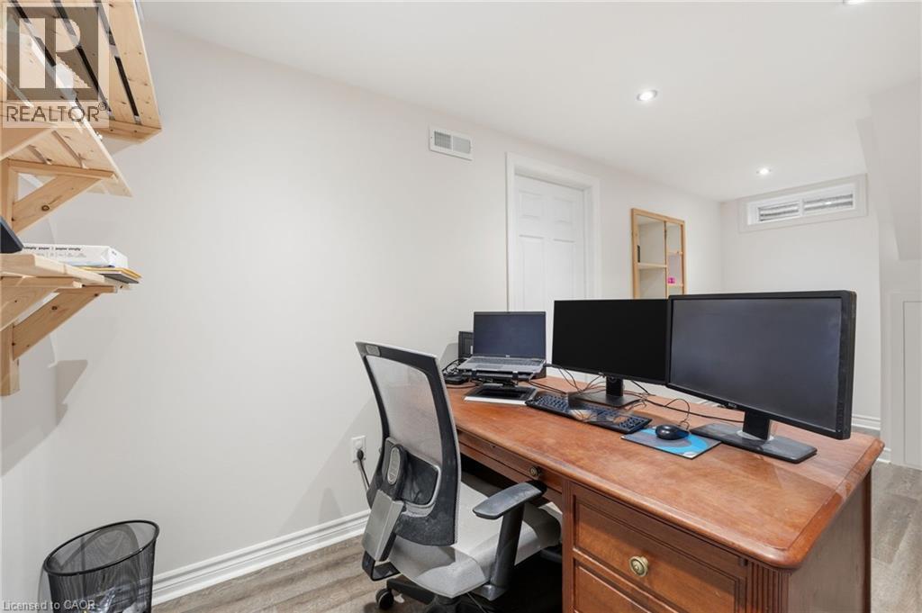 10 Burke Drive, Caledonia, Ontario  N3W 1C3 - Photo 25 - 40825234