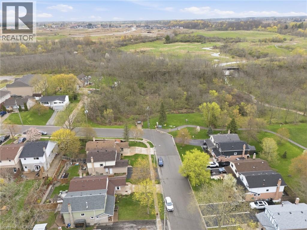 10 Burke Drive, Caledonia, Ontario  N3W 1C3 - Photo 34 - 40825234