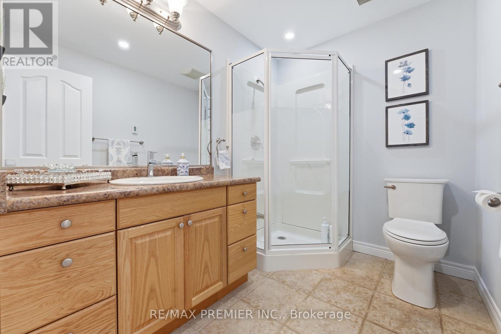2304 Sovereign Street, Oakville, Ontario  L6L 1L6 - Photo 29 - W13043594