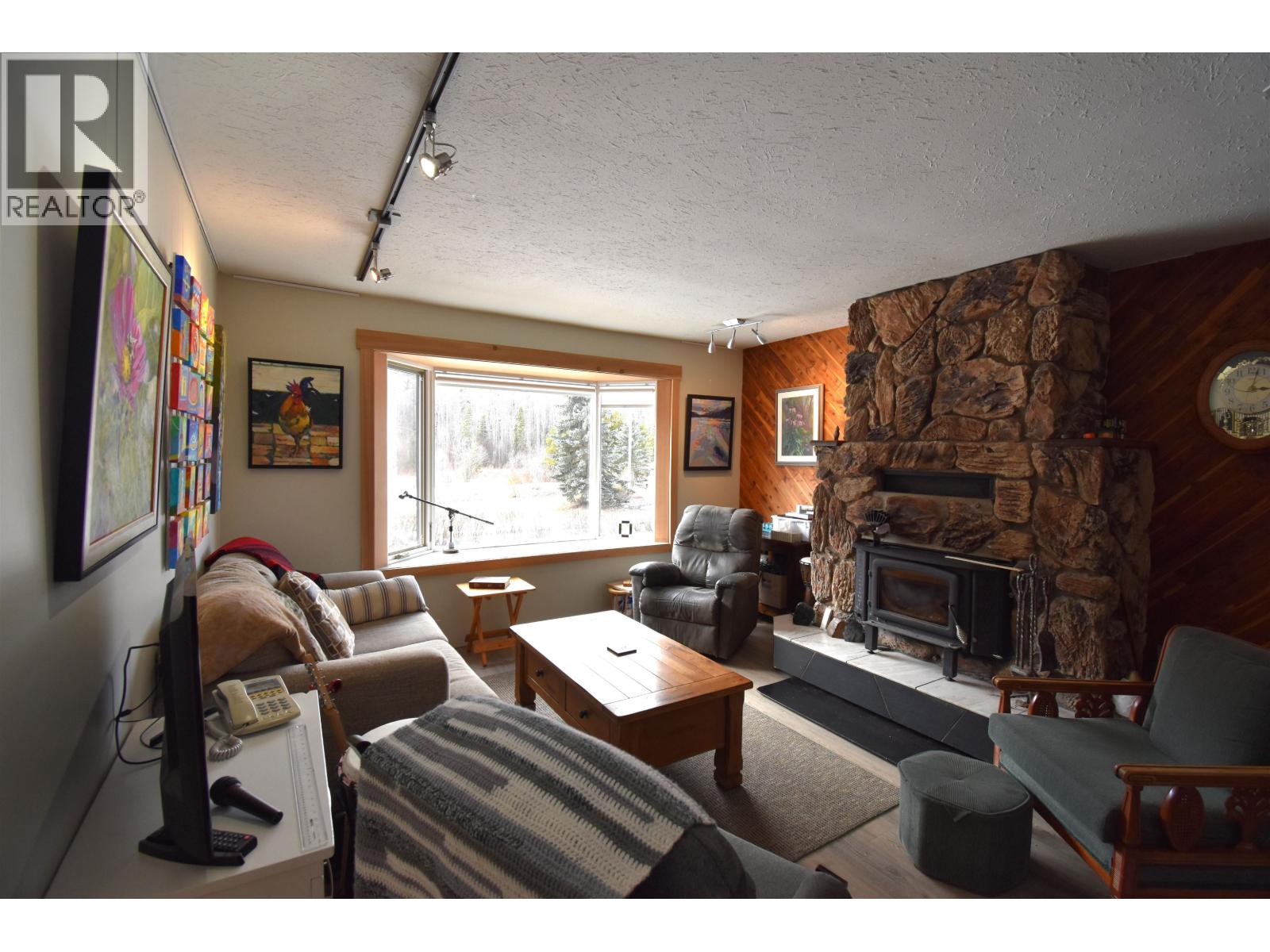 1055 Hudson Bay Mountain Road, Smithers, British Columbia  V0J 2N4 - Photo 11 - R3108704