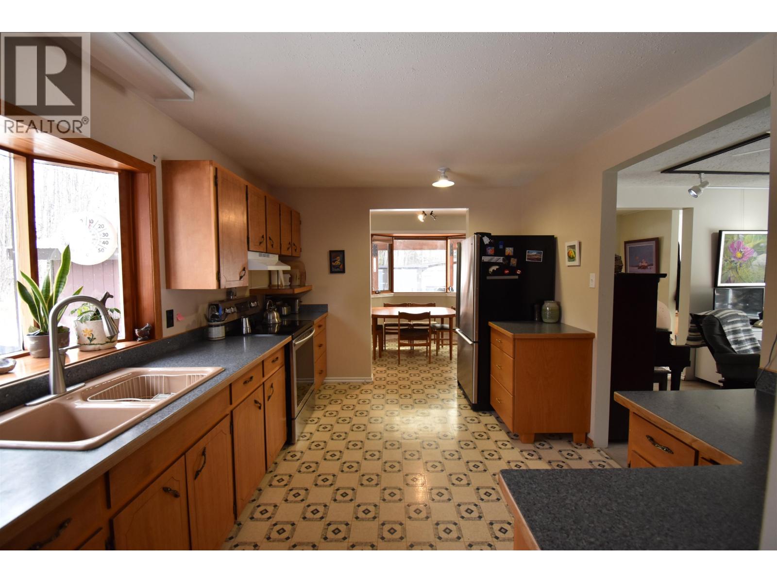 1055 Hudson Bay Mountain Road, Smithers, British Columbia  V0J 2N4 - Photo 14 - R3108704