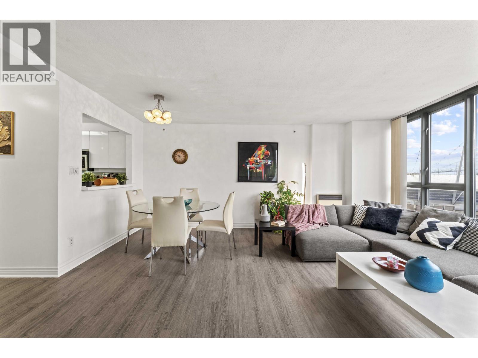 2102 930 CAMBIE STREET, Vancouver, British Columbia