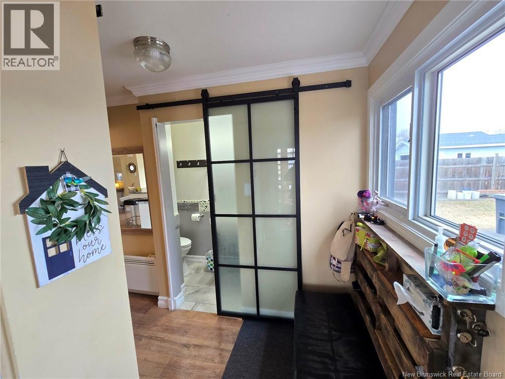 1520 Sunset, Bathurst, New Brunswick  E2A 3P3 - Photo 12 - NB138279
