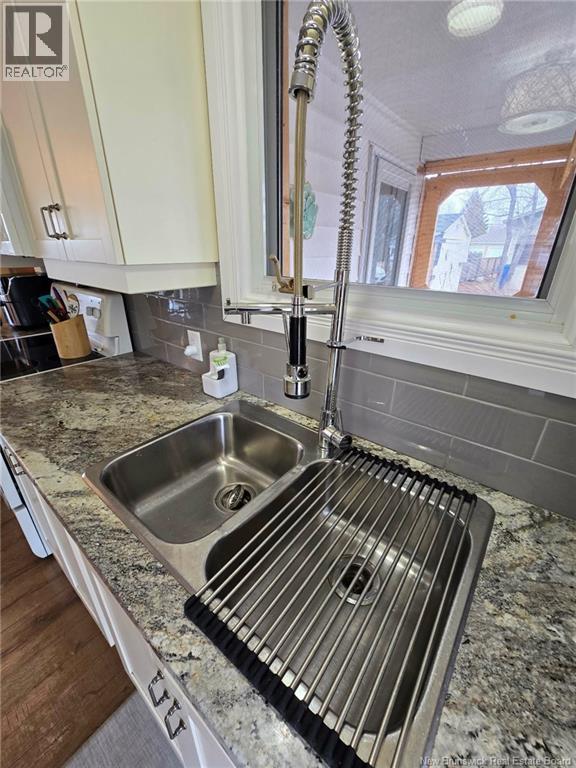 1520 Sunset, Bathurst, New Brunswick  E2A 3P3 - Photo 21 - NB138279