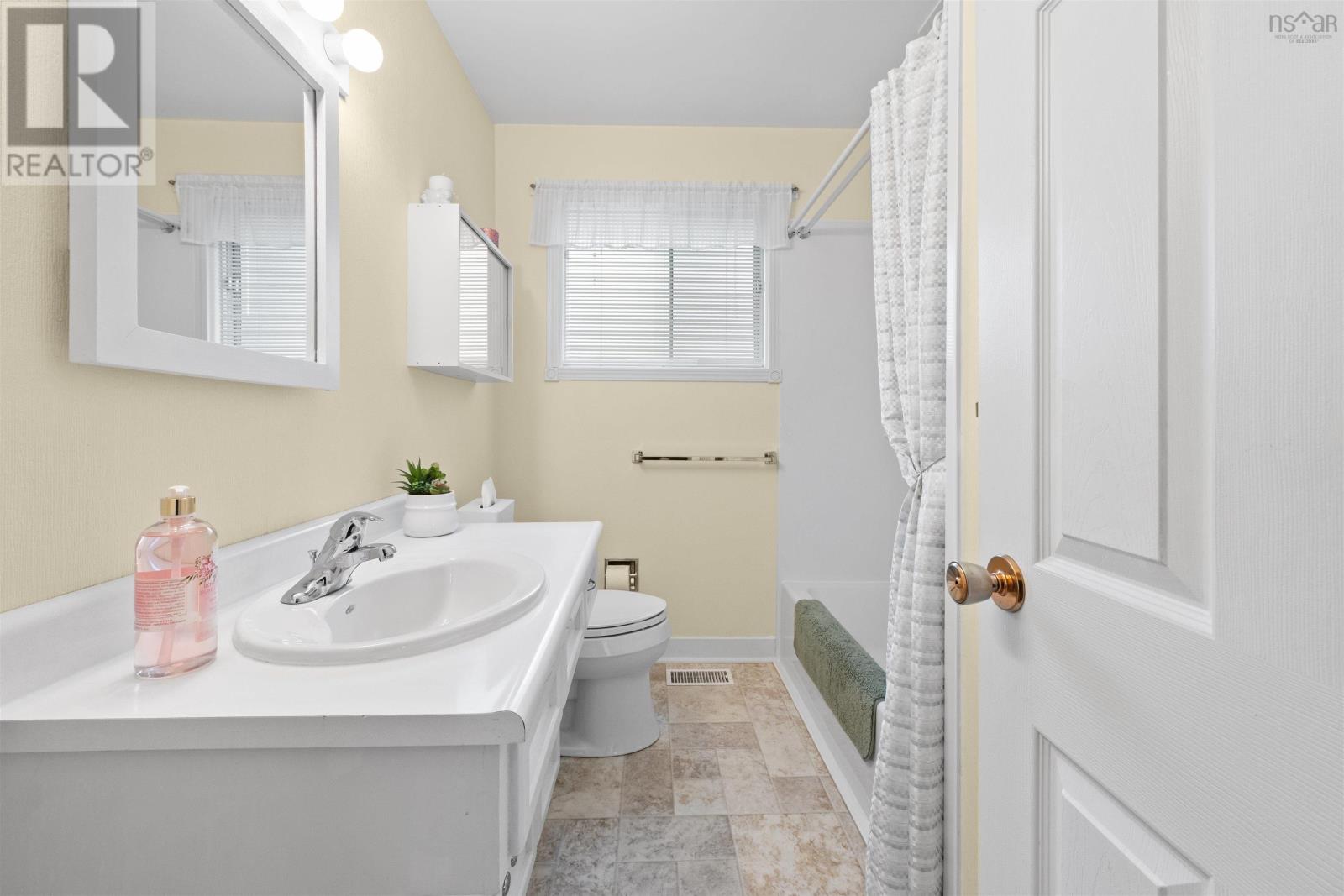 32 Canary Crescent, Halifax, Nova Scotia  B3M 1R1 - Photo 16 - 202609097