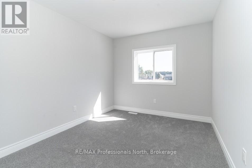 13 Mcconnell Crescent, Bracebridge, Ontario  P1L 0N7 - Photo 15 - X12881690