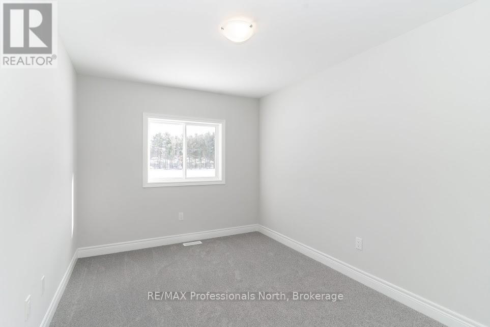 13 Mcconnell Crescent, Bracebridge, Ontario  P1L 0N7 - Photo 17 - X12881690