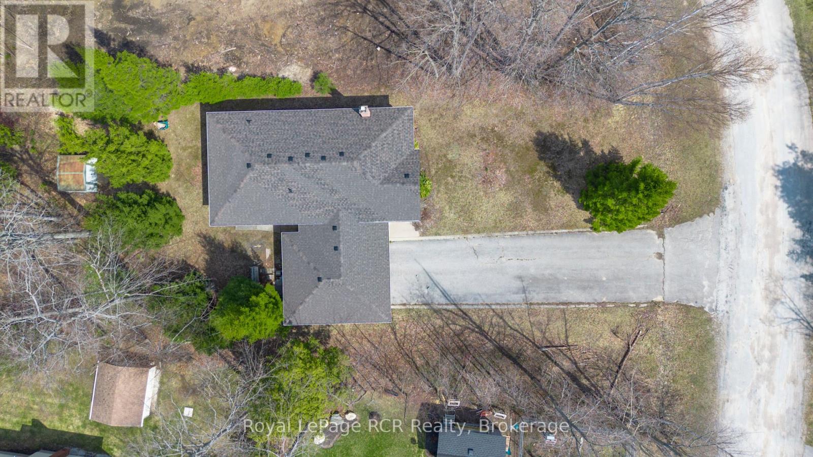 43 Graham Crescent, South Bruce Peninsula, Ontario  N0H 2G0 - Photo 2 - X13047628