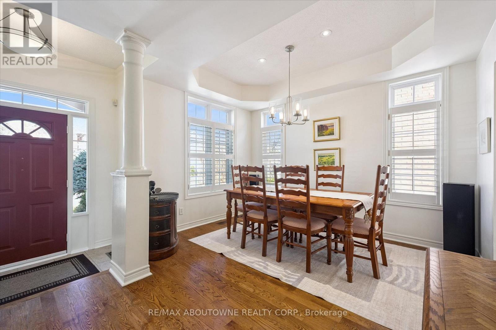 2484 Capilano Crescent, Oakville, Ontario  L6H 6L4 - Photo 11 - W13054410