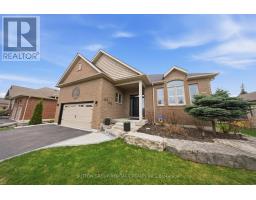 36 HUNTINGWOOD CRESCENT, Kawartha Lakes, Ontario