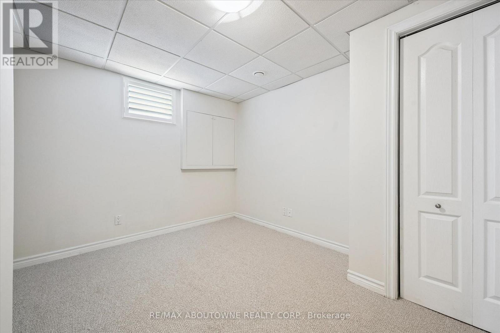 2484 Capilano Crescent, Oakville, Ontario  L6H 6L4 - Photo 36 - W13054410