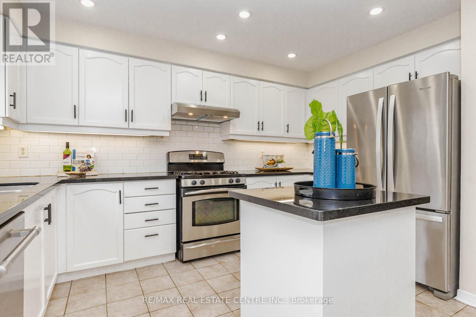 90 Tiller Trail, Brampton, Ontario  L6X 4S9 - Photo 10 - W13057530