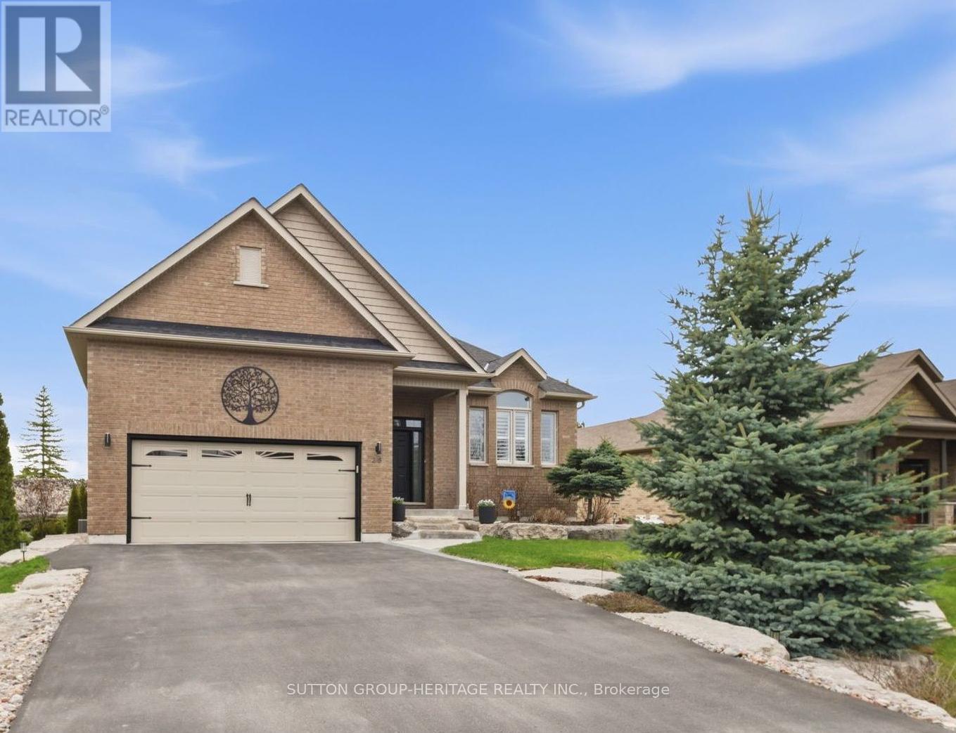 36 Huntingwood Crescent, Kawartha Lakes, Ontario  K0M 1A0 - Photo 2 - X13056008