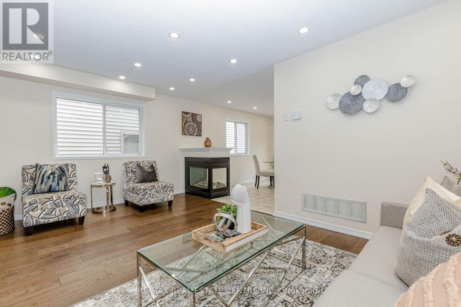 90 Tiller Trail, Brampton, Ontario  L6X 4S9 - Photo 8 - W13057530