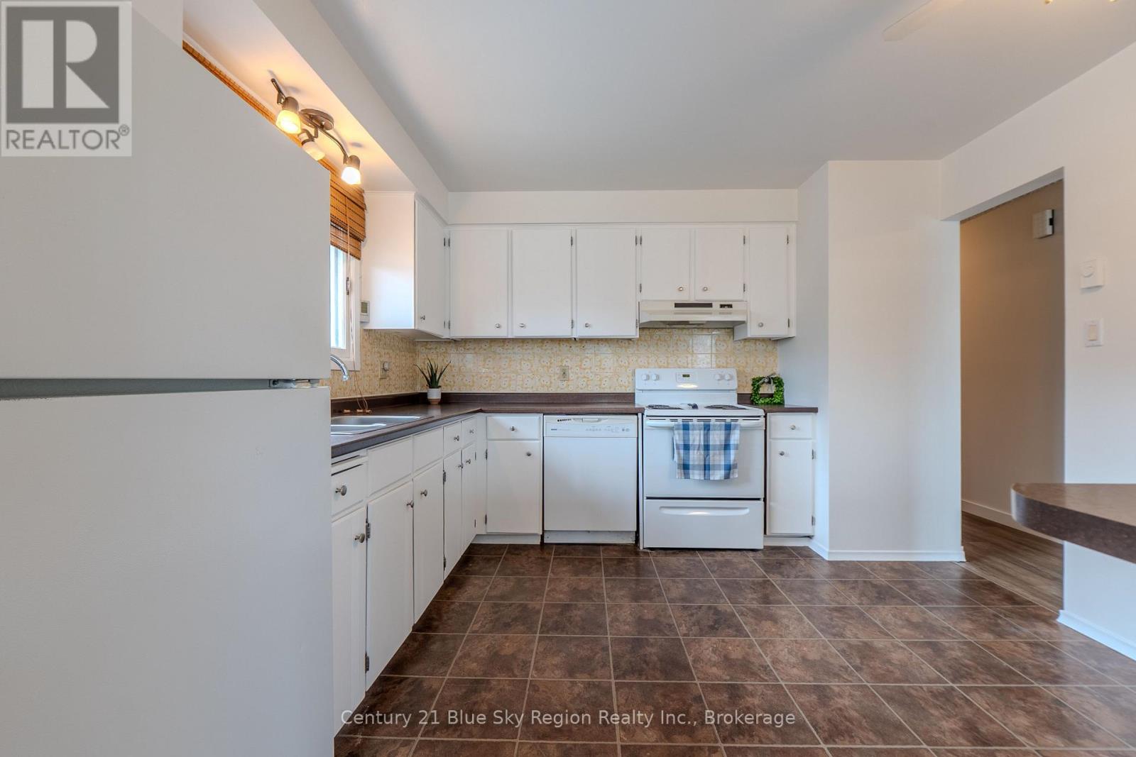 1064 Premier Road, North Bay, Ontario  P1A 2J1 - Photo 13 - X13061870