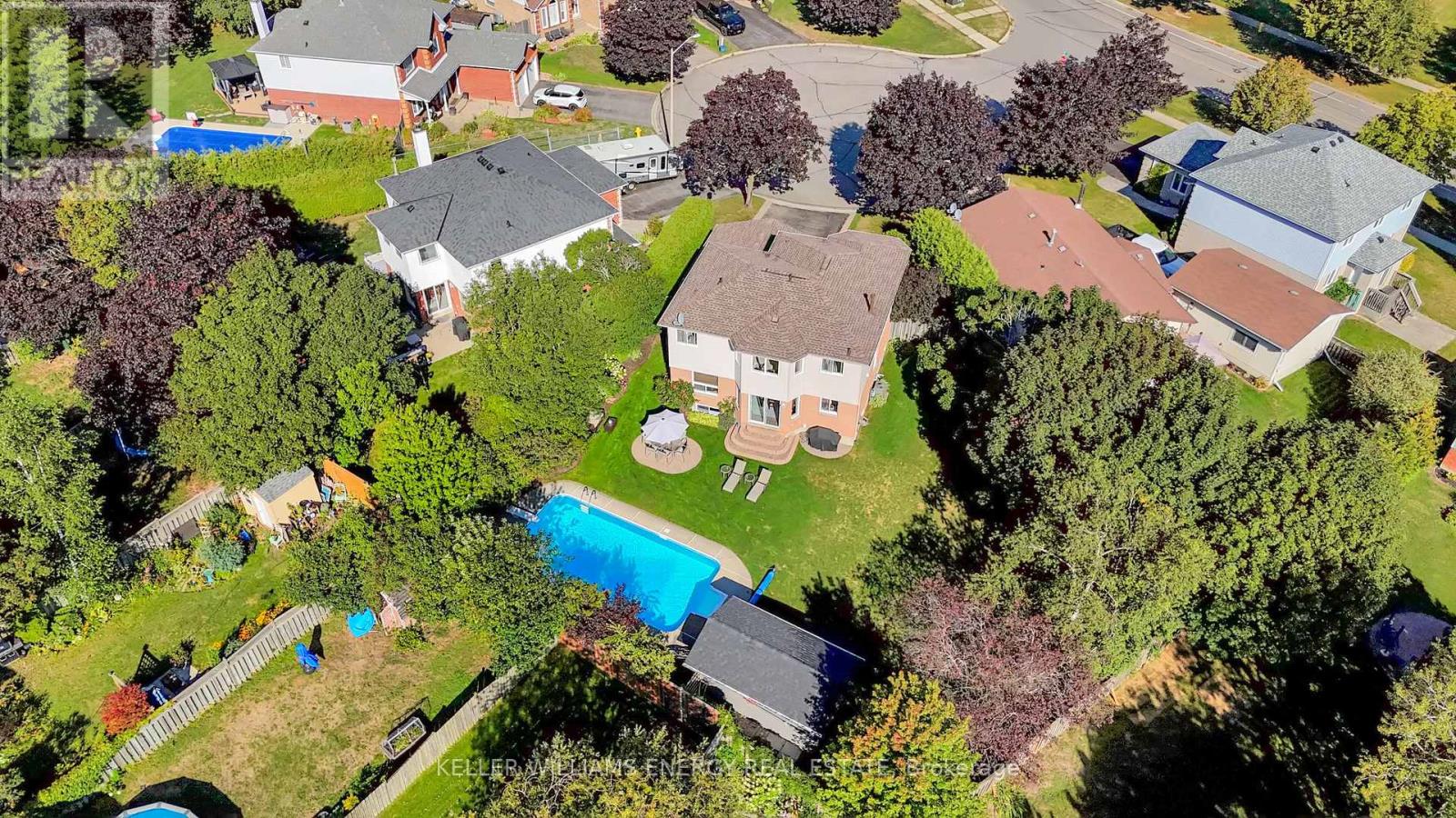 5 Snowden Court, Clarington, Ontario  L1B 1E7 - Photo 1 - E13061754