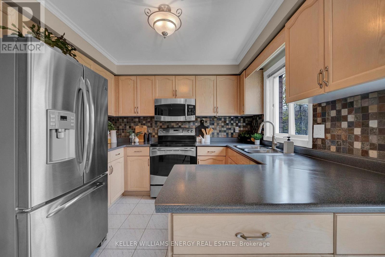 5 Snowden Court, Clarington, Ontario  L1B 1E7 - Photo 14 - E13061754