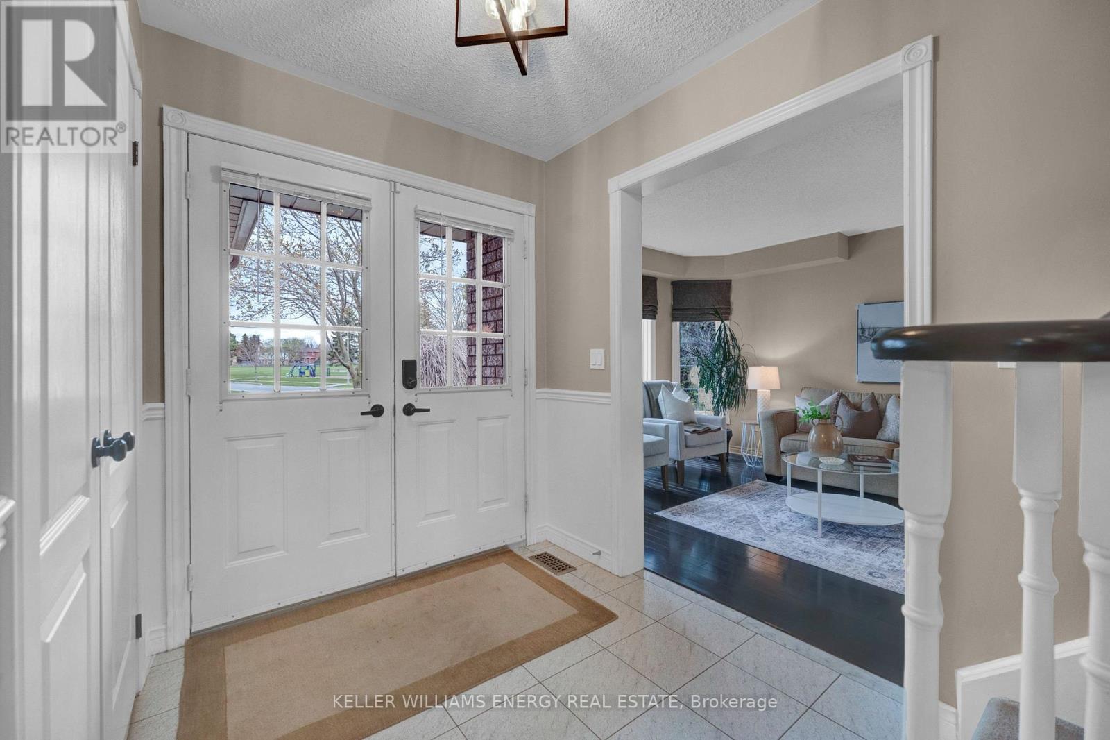 5 Snowden Court, Clarington, Ontario  L1B 1E7 - Photo 5 - E13061754